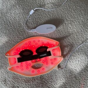 PRIORI LED Light Therapy Mask